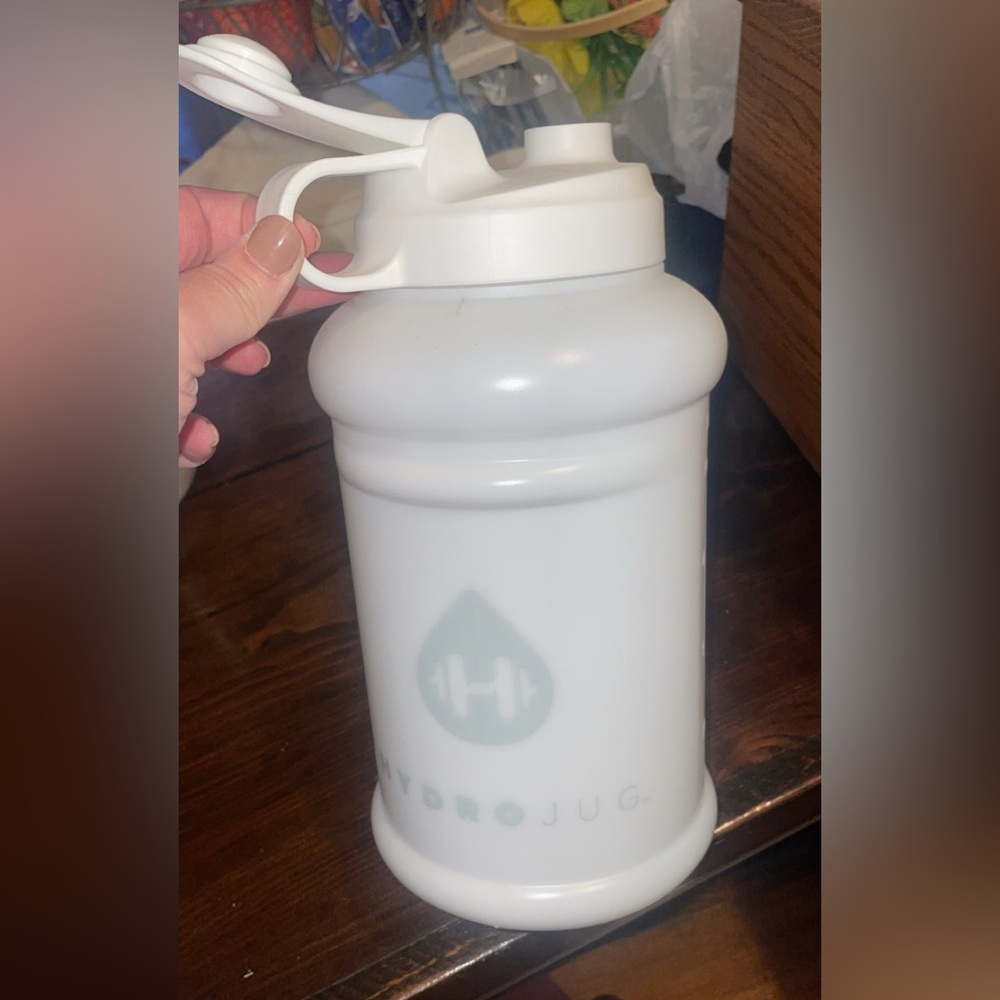 White hydro jug